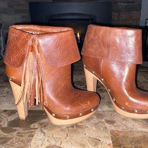 INC Viola leather Fall bootie fringe Sz 5.5 Wooden platform heel 4” Saddle Brown